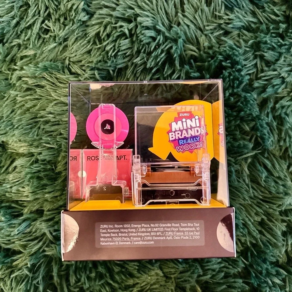 2 Mini Brand Really Works MINI PLAYER + 3CAPSULE Vinyl Playset Series NEW